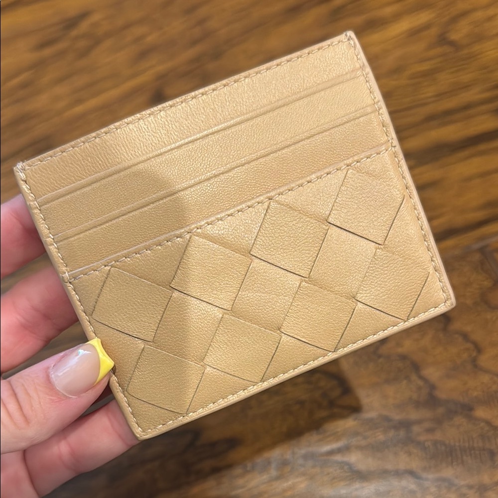 Bottega Veneta Card Holder - Picture 5 of 5